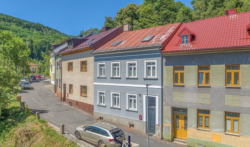 Prodej domu 162 m² s pozemkem 158 m², Jáchymov – náhled fotky 2