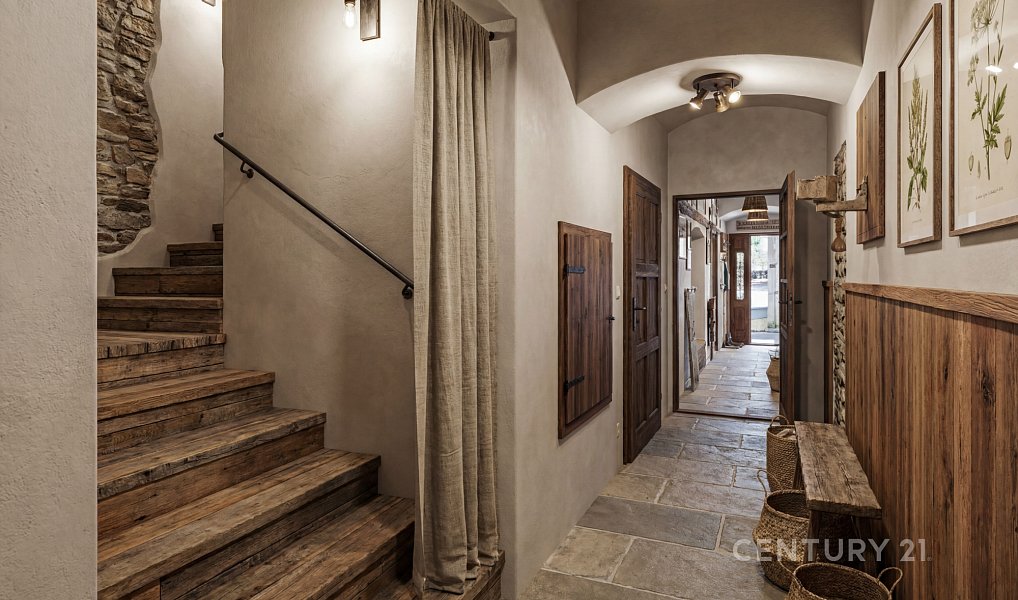 Prodej domu 458 m² s pozemkem 351 m², Stachy – náhled fotky 21