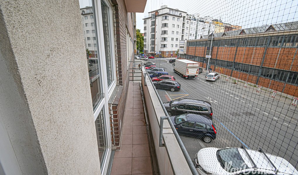 Prodej bytu 4+1 132 m², Praha – náhled fotky 36
