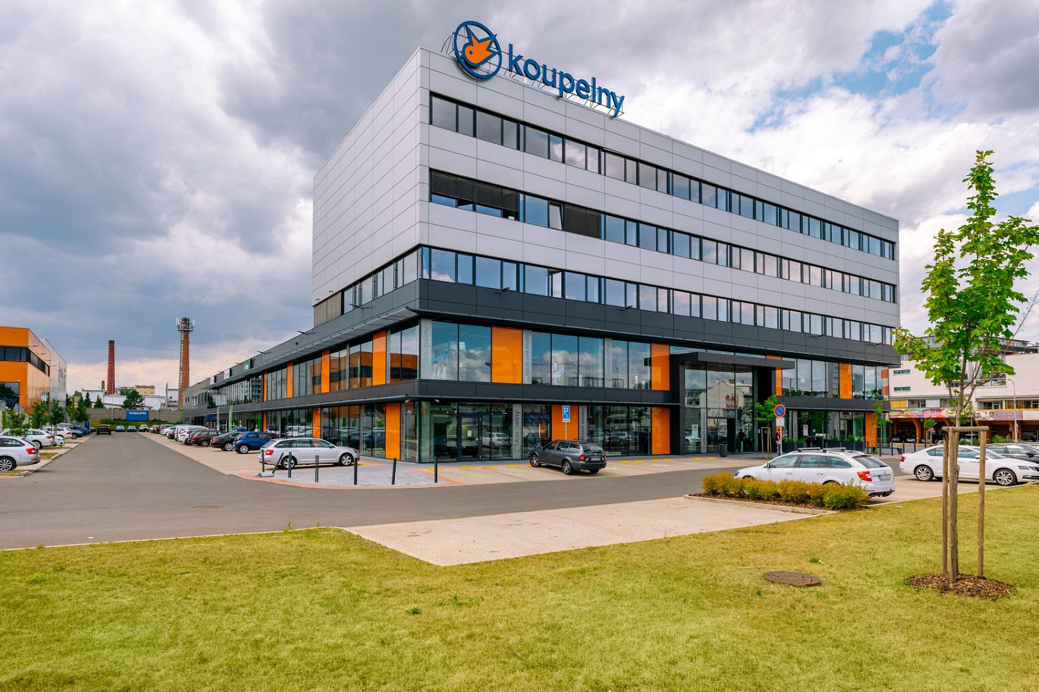 Pronájem kanceláře 200 m²