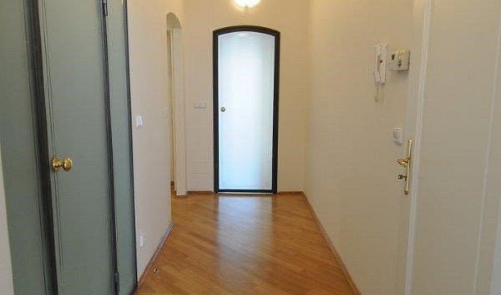 Pronájem bytu 4+1 100 m², Praha – náhled fotky 4
