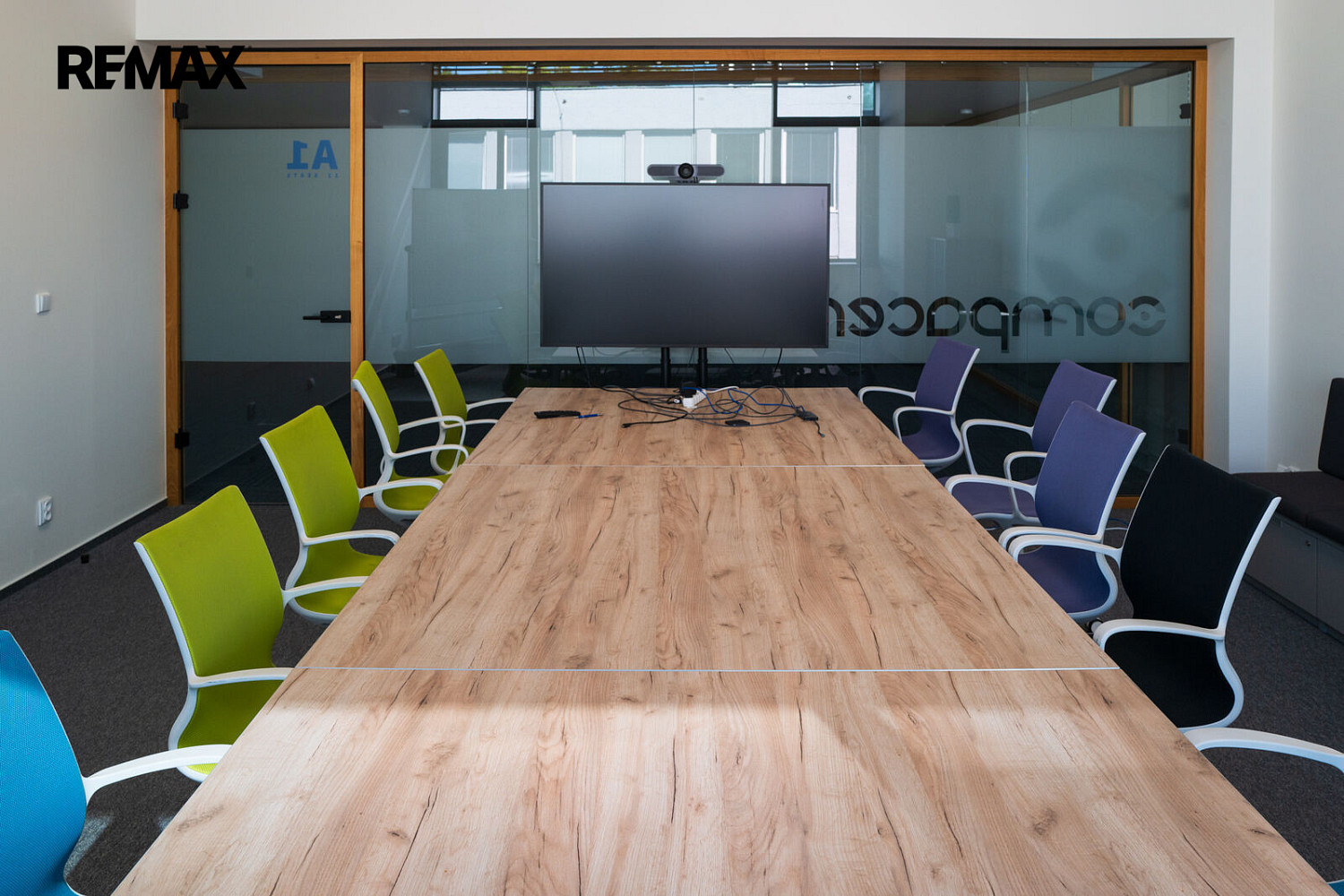 Pronájem kanceláře 446 m² – fotografie 5