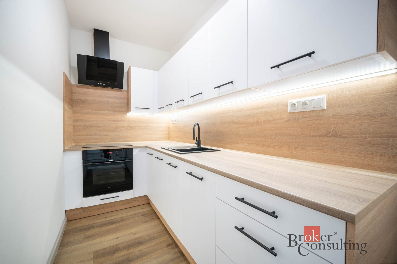 Prodej bytu 2+kk 37 m² – fotografie 2