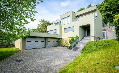 Prodej vily 460 m² s pozemkem 874 m², Bratislava, Slovensko