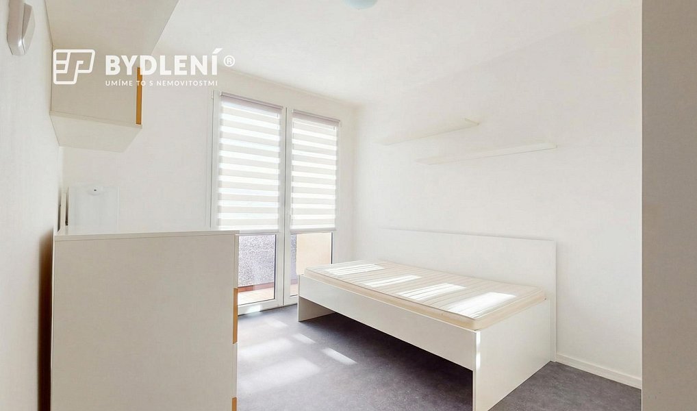 Pronájem bytu 4+kk 66 m², Meziboří – náhled fotky 2