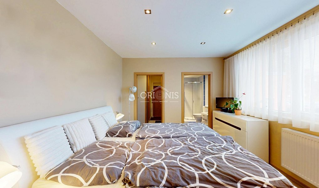 Prodej domu 156 m² s pozemkem 689 m², Chomutov – náhled fotky 16