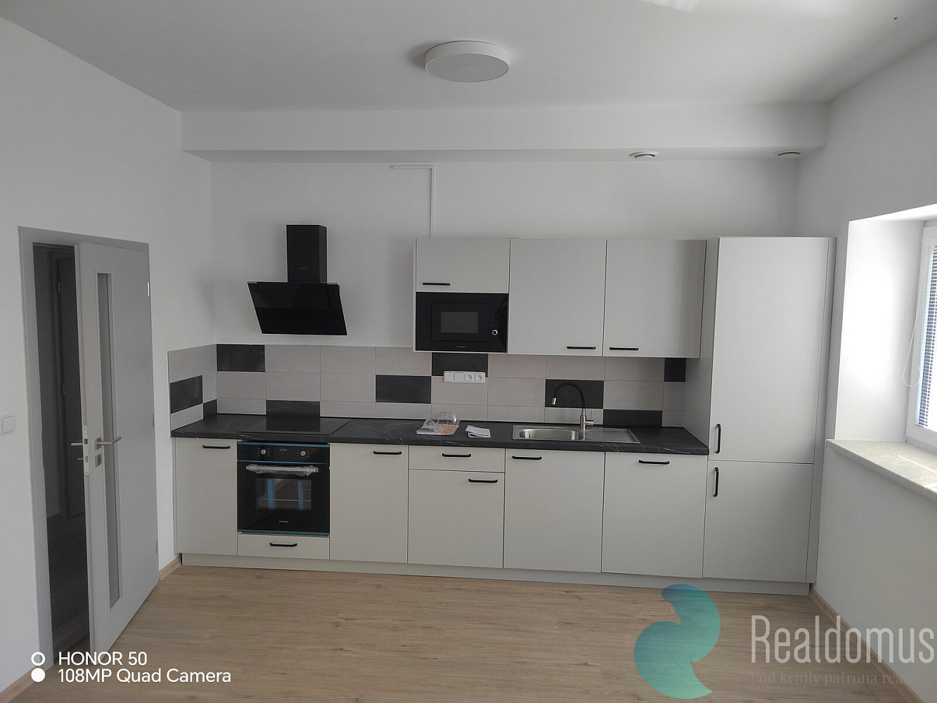 Pronájem bytu 4+kk 86 m²
