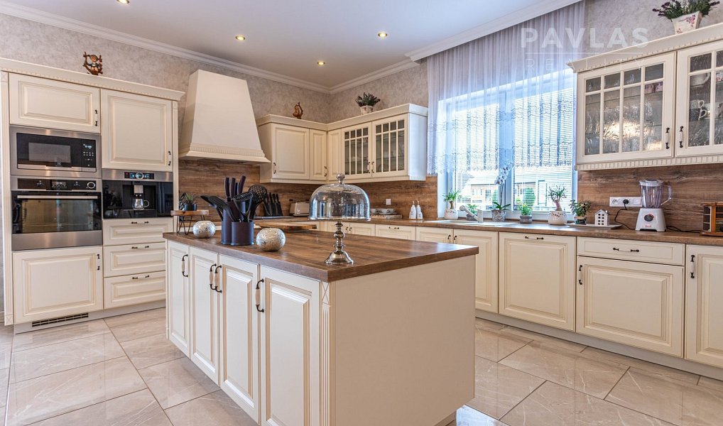 Prodej domu 233 m² s pozemkem 678 m², Jindřichův Hradec – náhled fotky 14