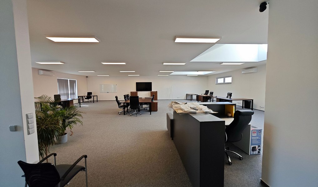 Pronájem kanceláře 198 m², Ostrava – náhled fotky 9