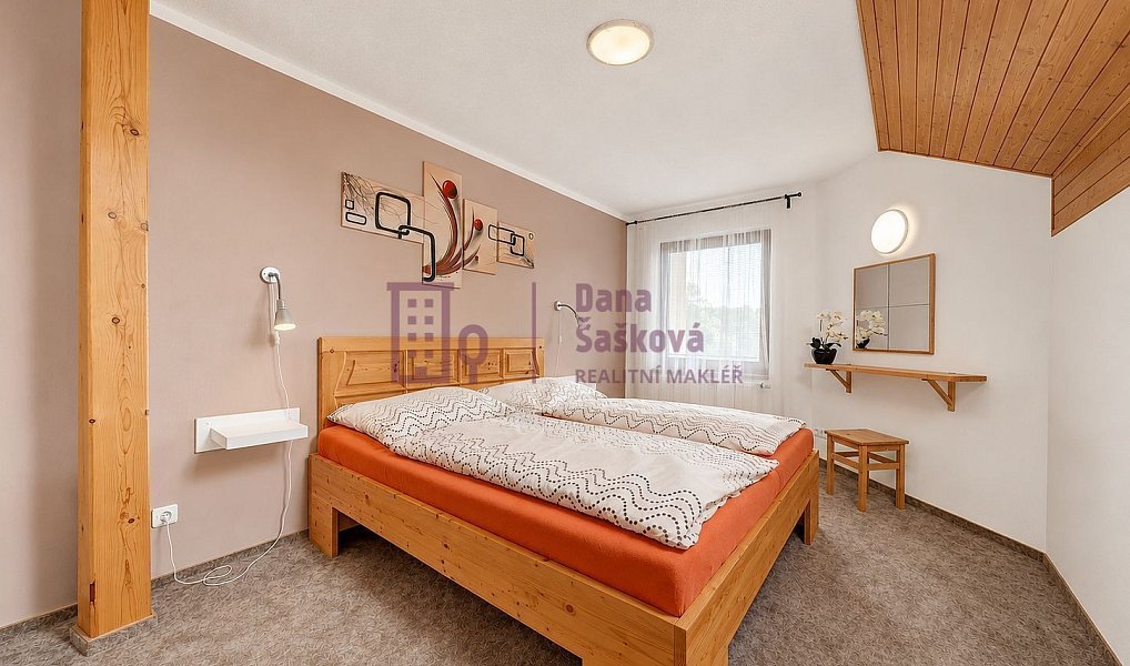 Prodej domu 210 m² s pozemkem 2 641 m², Rodvínov – náhled fotky 24
