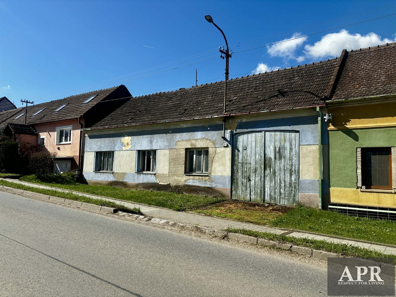 Prodej domu 100 m² s pozemkem 527 m² — photo 2