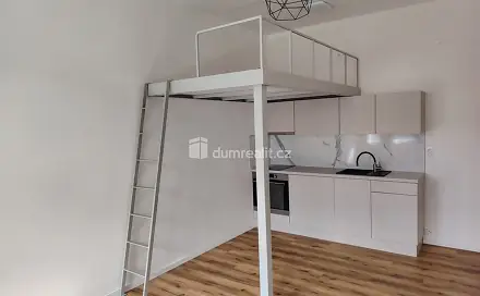 Pronájem bytu 1+kk 31 m², Zelená, Děčín - Děčín III-Staré Město