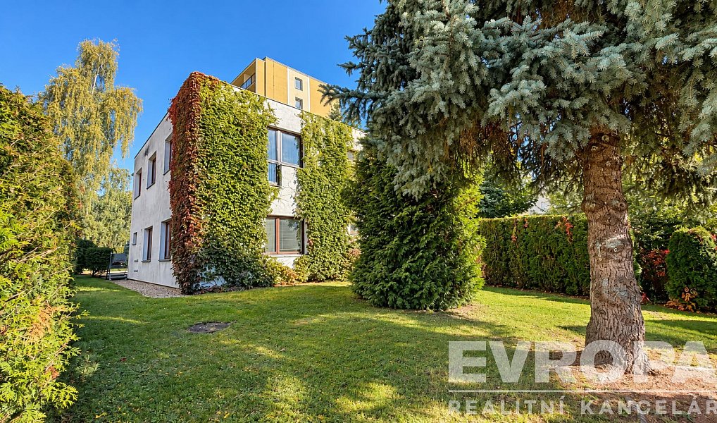 Pronájem bytu 1+kk 32 m², Vrchlabí – náhled fotky 2