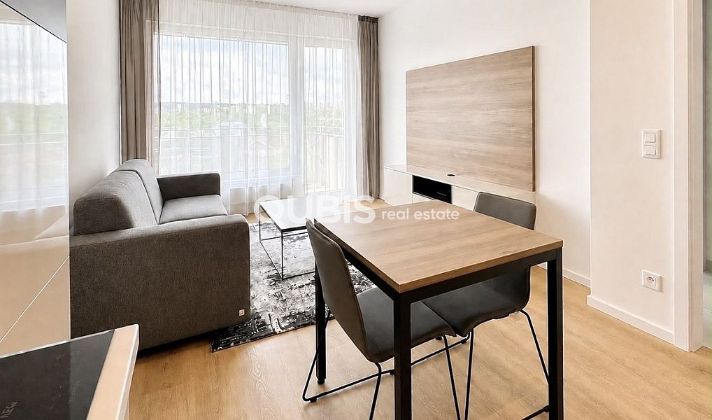 Pronájem bytu 2+kk 46 m², Praha – náhled fotky 2