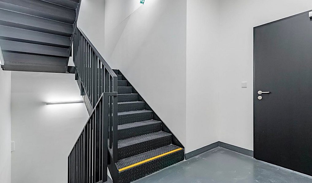 Pronájem kanceláře 537 m², Praha – náhled fotky 9