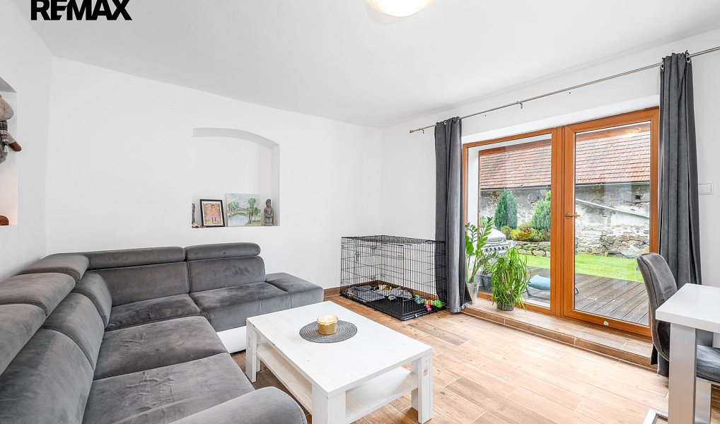 Prodej domu 363 m² s pozemkem 1 624 m², Paračov – náhled fotky 23