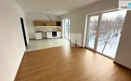 Pronájem bytu 2+kk 61 m², V Brance, Humpolec, okres Pelhřimov