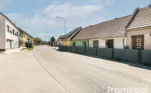 Prodej stavebního pozemku 95 m², Sokolnická, Brno - Tuřany