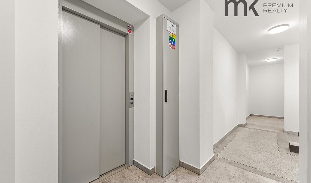Pronájem bytu 1+1 32 m², Praha – náhled fotky 13