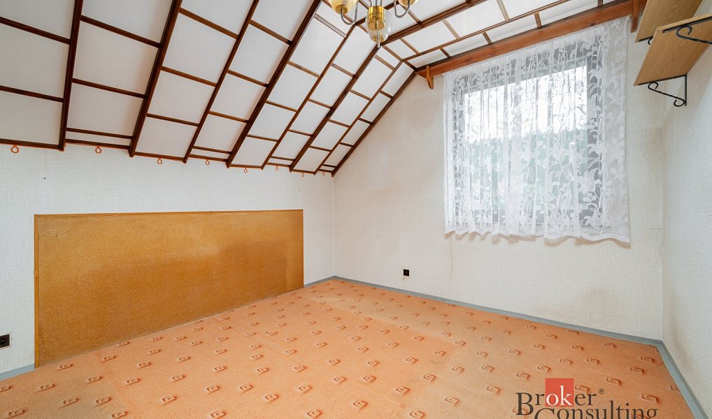Prodej domu 141 m² s pozemkem 837 m², Zahrádky – náhled fotky 12
