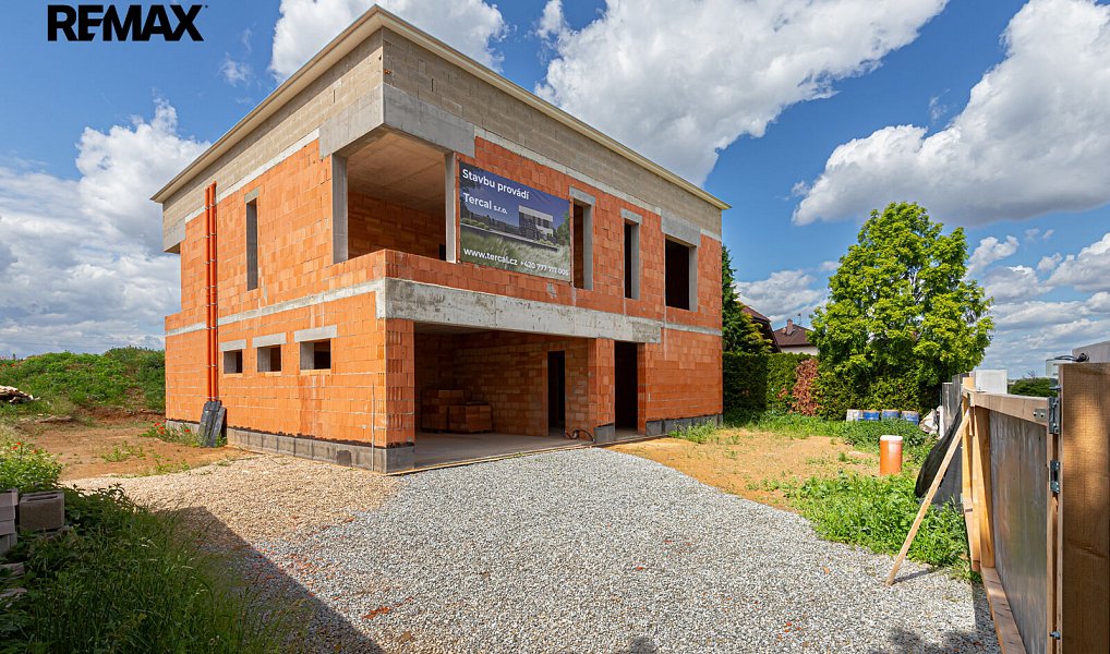 Prodej domu 334 m² s pozemkem 1 015 m², Průhonice – náhled fotky 4