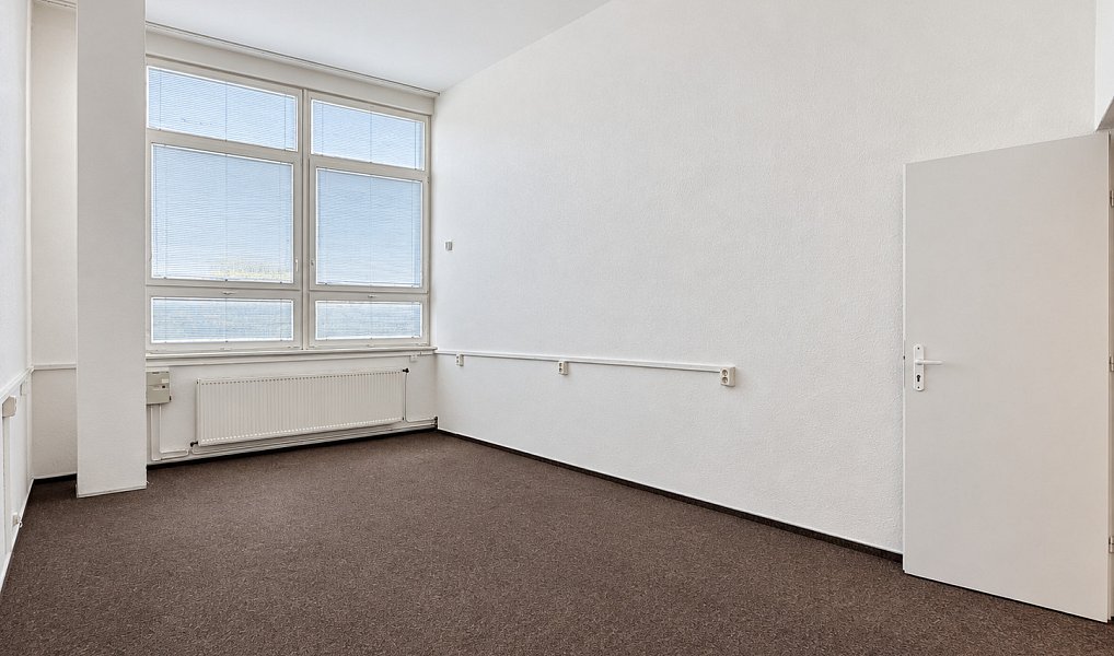Pronájem kanceláře 48 m², Ostrava – náhled fotky 2