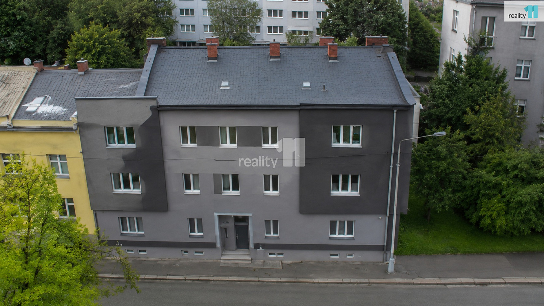 Prodej nájemního domu, činžáku 1 192 m²