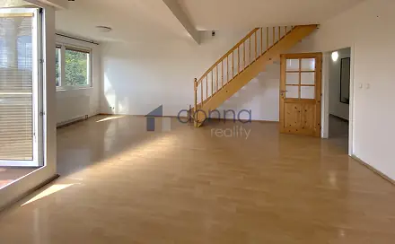 Pronájem bytu 4+1 111 m², Šimůnkova, Praha 8 - Kobylisy
