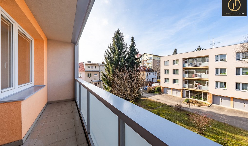 Prodej bytu 3+1 74 m², Praha – náhled fotky 3