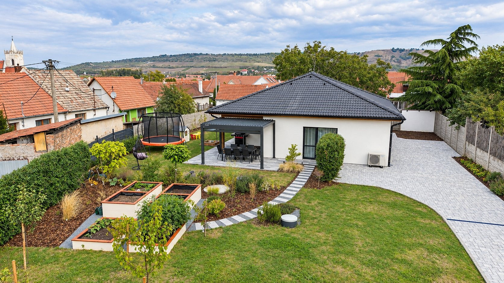 Prodej domu 99 m² s pozemkem 1 005 m²