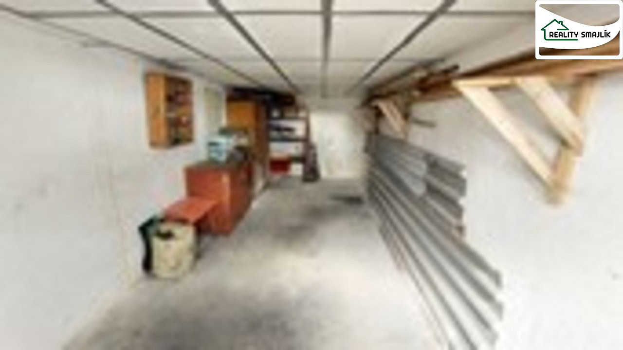 Pronájem řadové garáže, 20 m2, část Háje v Chebu – fotografie 2