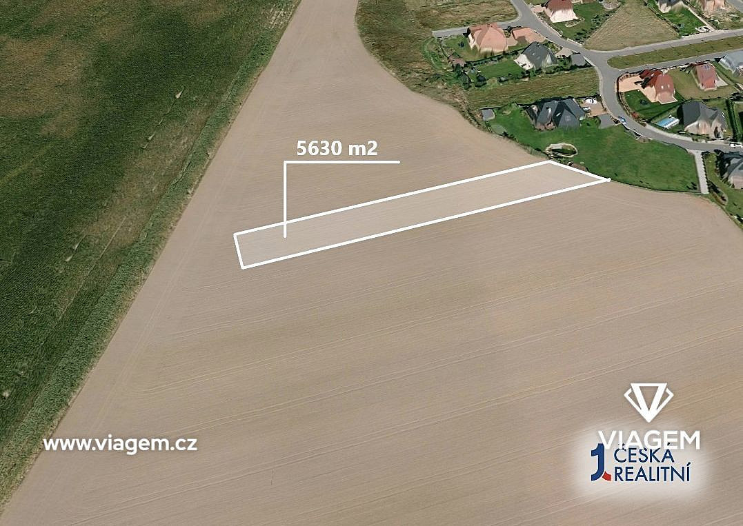 Prodej pole 5 630 m²