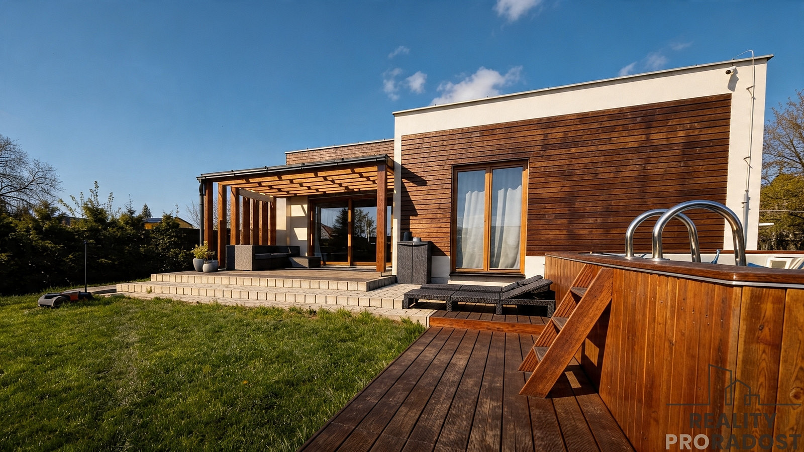 Prodej domu 125 m² s pozemkem 861 m²