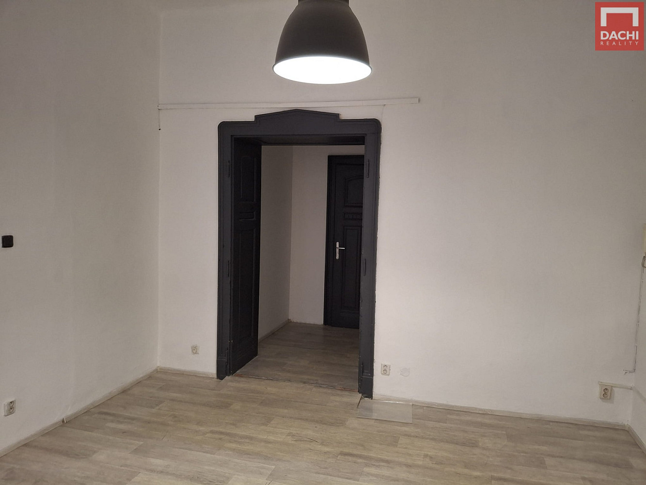 Pronájem kanceláře 80 m² – fotografie 3