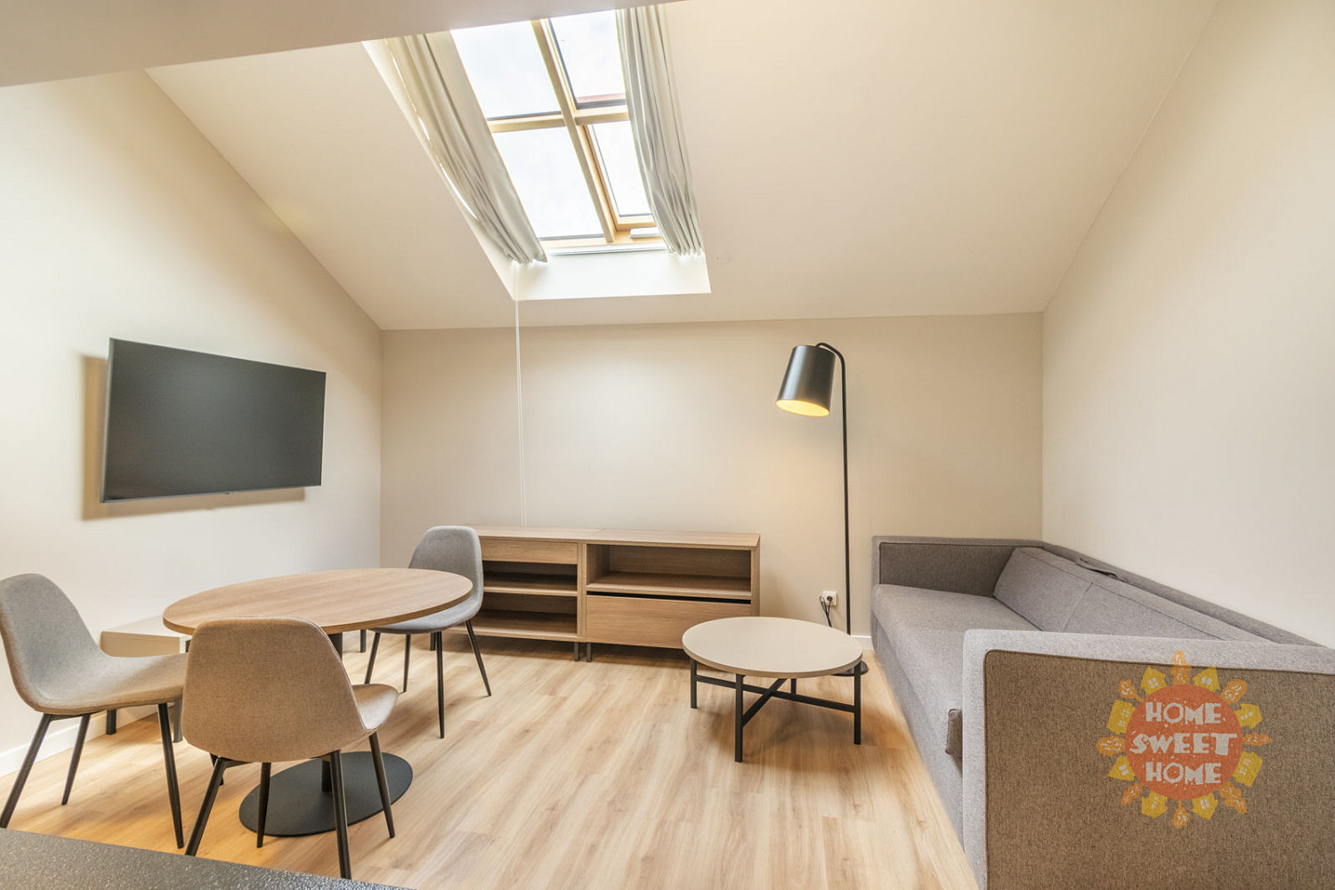 Pronájem bytu 2+kk 38 m² – fotografie 3
