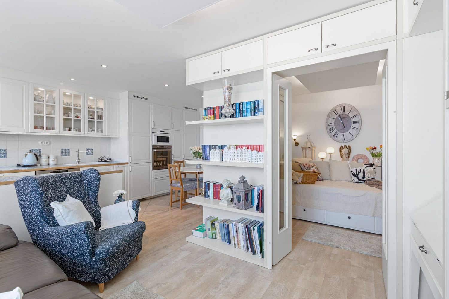 Prodej bytu 3+kk 73 m² — photo 2
