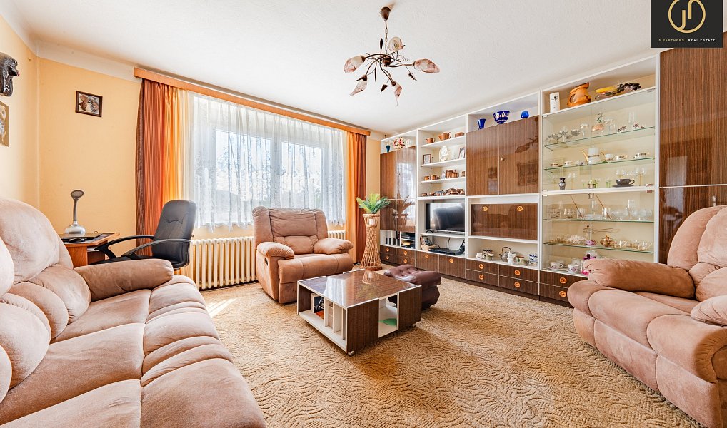 Prodej domu 277 m² s pozemkem 1 132 m², Lhota – náhled fotky 18