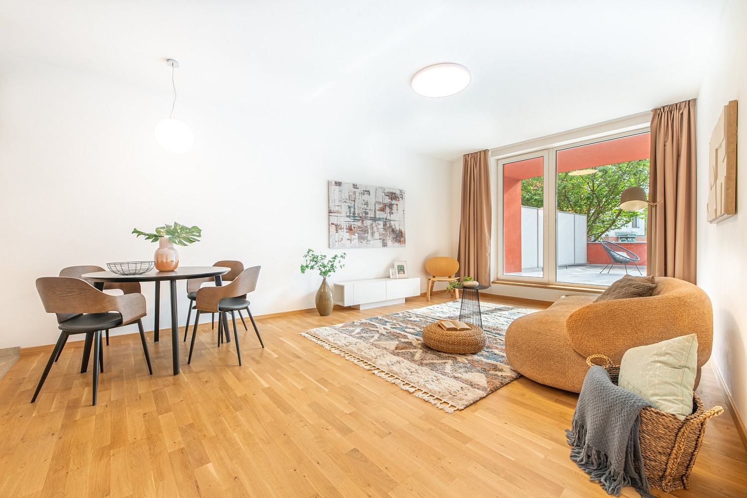 Prodej bytu 2+kk 57 m² – pohled 3