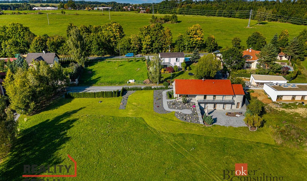 Prodej domu 298 m² s pozemkem 900 m², Kamenice – náhled fotky 5