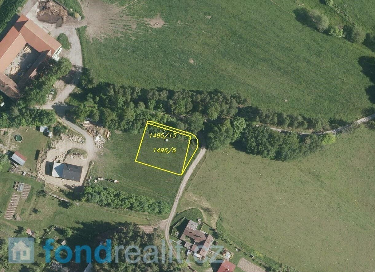 Prodej stavebního pozemku 1 251 m²