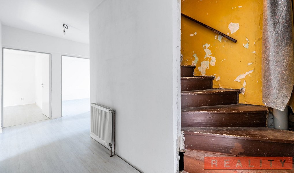 Prodej domu 80 m² s pozemkem 1 042 m², Osek – náhled fotky 10