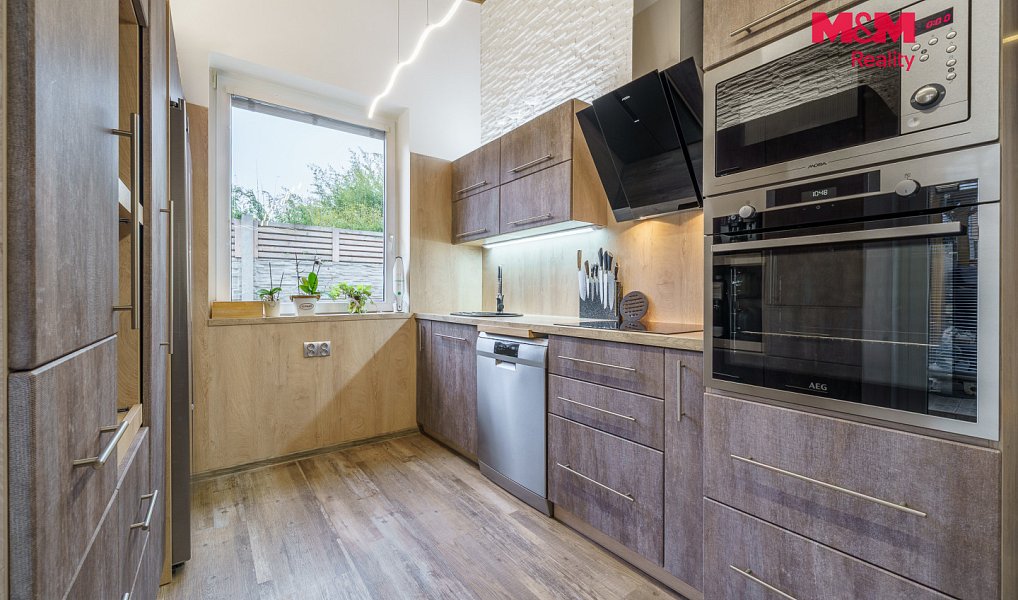 Prodej domu 130 m² s pozemkem 270 m², Kadaň – náhled fotky 3