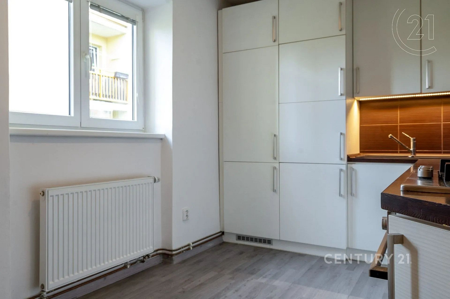 Pronájem bytu 2+1 50 m² – fotografie 2