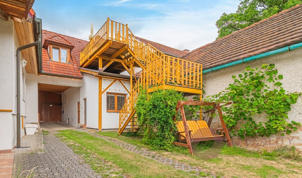Prodej domu 271 m² s pozemkem 775 m², Šťáhlavy – náhled fotky 42