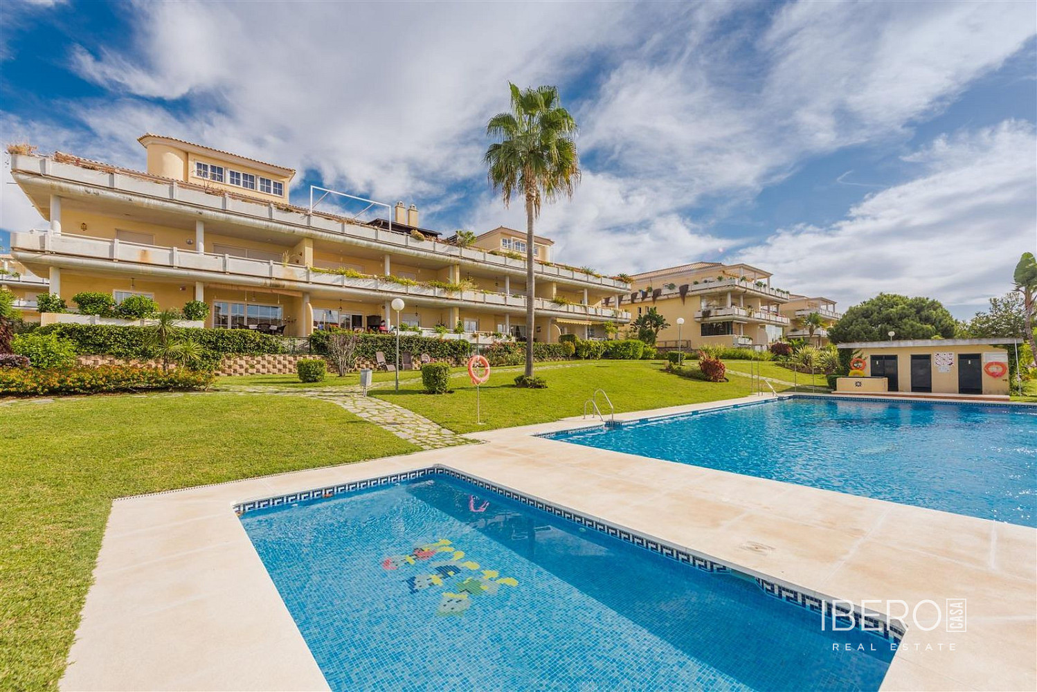 Pis 3+kk – Marbella, Urbanización Marbesa