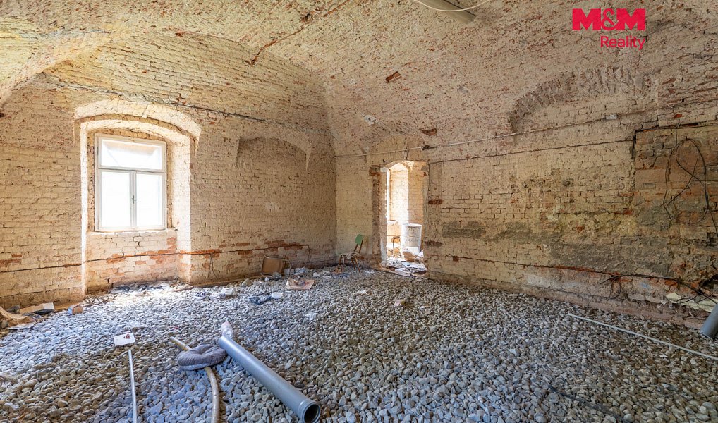 Prodej domu 240 m² s pozemkem 852 m², Hvězdlice – náhled fotky 3