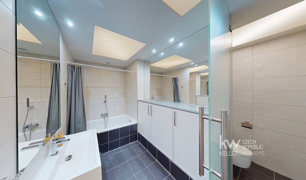 Pronájem bytu 4+kk 120 m², Praha – náhled fotky 18