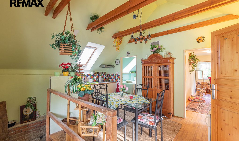 Prodej domu 202 m² s pozemkem 551 m², Struhařov – náhled fotky 5