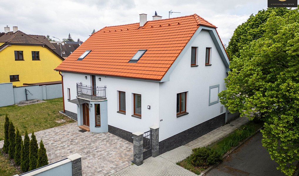 Prodej domu 209 m² s pozemkem 630 m², Kladno – náhled fotky 30