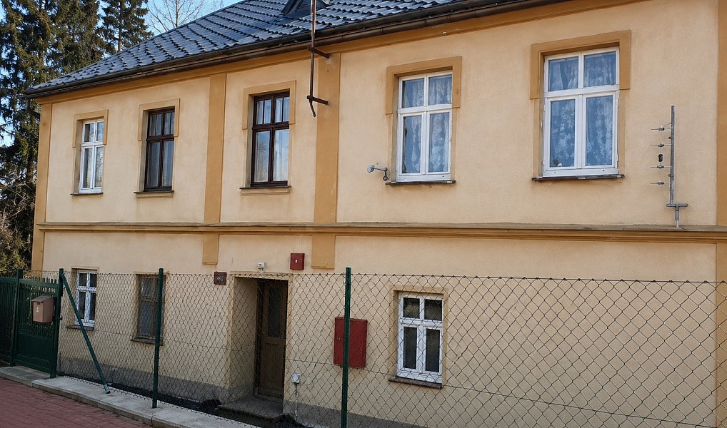 Prodej domu 135 m² s pozemkem 408 m², Lomnice – náhled fotky 2